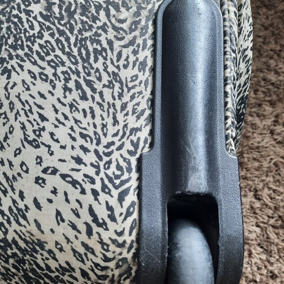 Kipling Wheeled Duffle Animal Print Nylon Wheeled Luggage, Travel Bag 11x15x28 - Picture 2 of 15